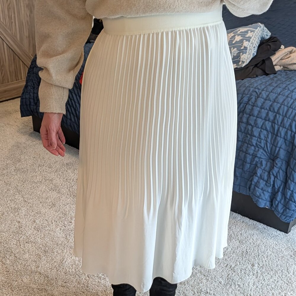 Banana Republic Pleated Midi Skirt White L